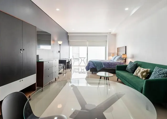 600 Sq Ft In Trendy Area, 150 Bps Fiber Optic *